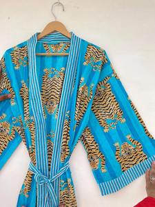 ชุดกิโมโนผ้าฝ้ายพิมพ์ลายเสือทำด้วยมือชุดคลุมใส่นอนสำหรับผู้หญิงชุดคลุมอาบน้ำชายหาดของขวัญที่สมบูรณ์แบบสำหรับเธอเสื้อคลุมอาบน้ำ - Product Image 4