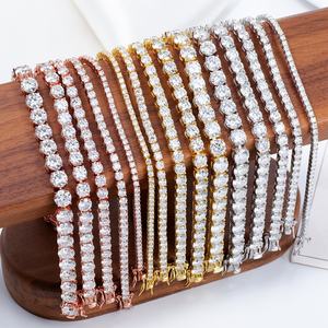 Bracelet tennis en moissanite de 2 mm de diamètre, taille brillant rond, design à quatre griffes, plaqué or blanc jaune rose, argent 925 de haute qualité - Product Image 4