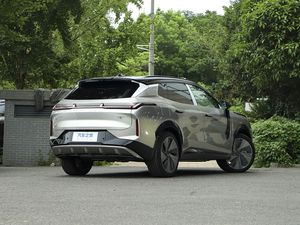 LYNK & CO 08 Em-p High-Speed Fashionable New Energy SUV Medium-Sized 5-Seater Hybrid Electric Vehicle Auto Gear Box Direction gauche - Product Image 6
