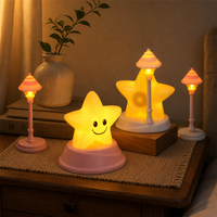 Veilleuse LED mignonne en forme d'étoile souriante avec mini lampadaire pour chambre d'enfant, décoration d'intérieur chaleureuse et confortable, lampe de chevet