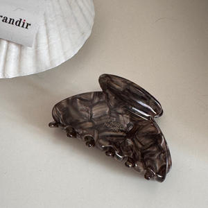 DOWELL Épingle à cheveux en acétate de <span class=keywords><strong>style</strong></span> coréen rétro en forme d'éventail, taille moyenne, pour <span class=keywords><strong>coiffure</strong></span> mi-haute, fixation arrière de la tête, haut de gamme, en forme de requin - Product Image 3