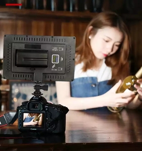 Hot N-520PRO 37W 3000-5500K Ensemble de studio LED rechargeable, boîte à lumière douce pour studio photo, équipement d'éclairage pour studio de télévision - Product Image 5