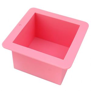 Nouveau moule à gâteau, pain et pâtisserie carré en silicone écologique pour la pâtisserie et les créations en résine de savon - Product Image 1