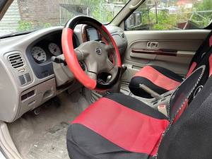 Nissan Paladin XE 2003, SUV <span class=keywords><strong>4x4</strong></span> manuel, conduite à gauche, 5 vitesses, robustesse carrosserie-châssis, entretien économique, authentique - Product Image 4