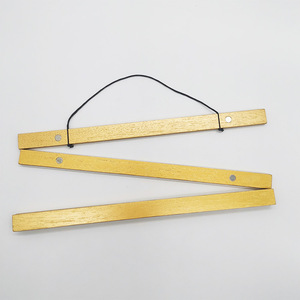 Fabricant Yukmin Rouleau suspendu en <span class=keywords><strong>bois</strong></span> massif doré personnalisé, rouleau de décoration moderne, clip pour <span class=keywords><strong>affiche</strong></span> - Product Image 3