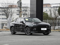 Voiture compacte à essence 2026 Lynk & Co 03 2026 1.5TD DCT Plus berline 4 portes, 5 places pour les trajets quotidiens