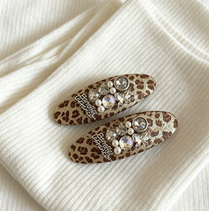 Pinzas para el Cabello con Estampado de Leopardo y Diamantes de Imitación, Pinzas Ovaladas BB de Moda para Mujer, Elegantes Pasadores Laterales para el Cabello, Accesorios para el Cabello - Product Image 5