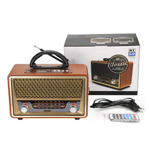 วิทยุไม้สไตล์เรโทร 3 ย่านความถี่ FM AM SW พร้อมหูหิ้วหนัง ช่องเสียบ USB TF BT เล่น MP3 แบตเตอรี่ 1200mAh ชาร์จได้ ใช้ได้ทั้งในบ้านและนอกบ้าน - Product Image 6