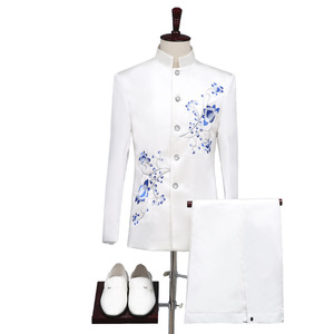 2024 nouveaux hommes Zhongshan <span class=keywords><strong>costume</strong></span> ensemble simple boutonnage plat avant <span class=keywords><strong>bleu</strong></span> <span class=keywords><strong>blanc</strong></span> porcelaine <span class=keywords><strong>mariage</strong></span> hôte <span class=keywords><strong>costume</strong></span> pour scène chœur Performance - Product Image 5