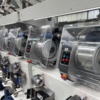 Fil à coudre 100% polyester haute ténacité ignifuge teinté 60/2 40/2 pour machine à coudre industrielle surjeteuse pour vêtements
