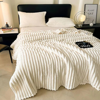 Plaid douillet et chaud en peluche rayé pour canapé, chambre et salon – Utilisation toutes saisons, décoration festive pour la maison