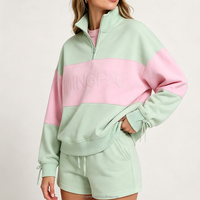 Ensemble deux pièces personnalisé pour femme : sweat-shirt oversize à demi-zip avec blocs de couleur et broderies, et short – Survêtement de sport et de détente