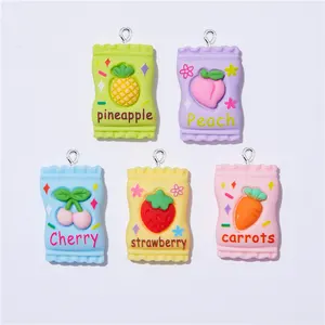 100Pcs Cartoon frutta caramelle Charms in resina per braccialetti che fanno simulazione fai-da-te pendenti per alimenti orecchini collana accessori per gioielli