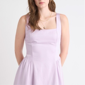 เดรสแขนกุดทรงสี่เหลี่ยมคอปก ผ้าระบายอากาศ ป้องกันรอยยับ ดีไซน์แบบแพทช์เวิร์ค สีพื้น รับผลิตตามแบบ OEM สำหรับฤดูร้อน - Product Image 1