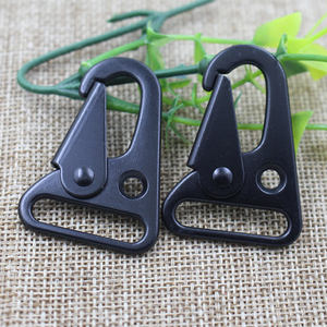 Accesorios de alta calidad para cinturón de bolso, Clip de hebilla de Metal con resorte negro, gancho de presión negro para mochila - Product Image 5