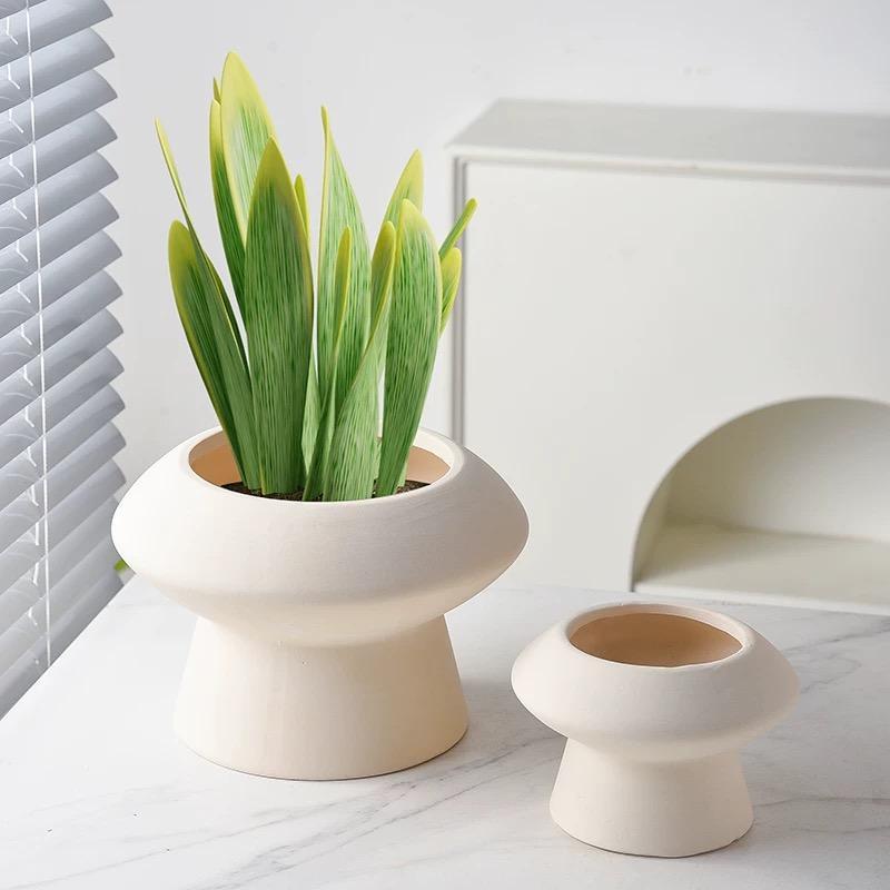 Nordic Creative Terracotta Ceramic Planter Pot for Indoor Living Room Decor