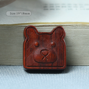 WD067 Adorables Dijes Cuadrados con Forma de Cabeza de Oso, Dijes de Madera Natural Aromática con Forma de Animal para Collares, Pulseras, Joyería y Manualidades - Product Image 6