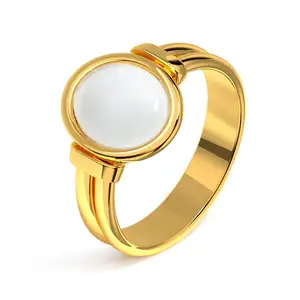 Anillo de concha blanca minimalista de moda Chapado en oro de 18 quilates Anillo de concha de perla de sello grueso apilable de aleación de cobre de moda