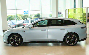 NIO ET5T 2025 100kWhツーリング費用効果の高い新しい電気ワゴン車4WD左ステアリング - Product Image 4