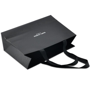 Sac en papier d'art de luxe noir personnalisé pour l'emballage de vêtements, 250 g/m² - Product Image 4