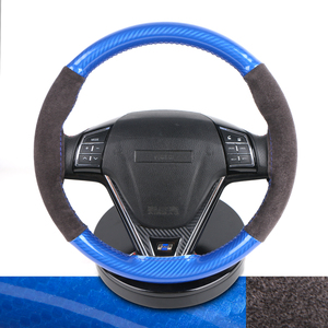 Funda <span class=keywords><strong>de</strong></span> <span class=keywords><strong>Volante</strong></span> <span class=keywords><strong>de</strong></span> Coche Deportiva Popular <span class=keywords><strong>de</strong></span> Fábrica, Cómoda, Antideslizante, Universal, <span class=keywords><strong>de</strong></span> 38 cm, <span class=keywords><strong>de</strong></span> 4 Radios, Cosida a Mano, <span class=keywords><strong>de</strong></span> <span class=keywords><strong>Fibra</strong></span> <span class=keywords><strong>de</strong></span> <span class=keywords><strong>Carbono</strong></span> - Product Image 1