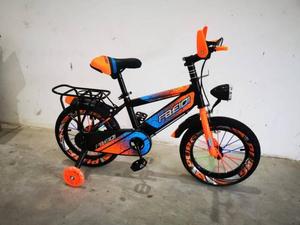 Bicicletta per bambini Hyf B9 da 16 pollici con telaio in metallo per bambini dai 5 ai 7 anni con rotelle e portapacchi posteriore - Product Image 3
