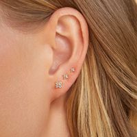 Boucles d'oreilles clous ZUOLA en or plaqué 18 carats avec zircon, motif trèfle à quatre feuilles, pour femme