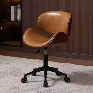 Silla Ergonómica Curva de Madera para Técnicos de Uñas, Silla de Salón con Ruedas y Altura Ajustable para Salón de Manicura - Product Image 4