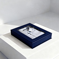 Boîte cadeau rigide à fermeture magnétique personnalisée verte et bleu foncé pour t-shirts, sweats à capuche, parfums et emballages cosmétiques