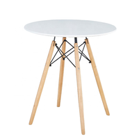 Ensemble de chaises de table tulipes blanches durables, modernes et simples, style balcon, meubles en bois pour la maison, le café, les repas et les réunions.