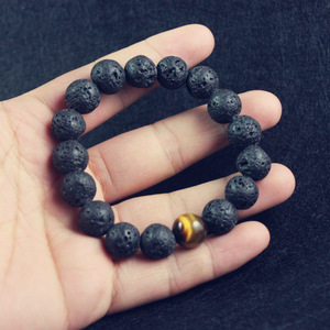 Bracelets perlés en <span class=keywords><strong>pierre</strong></span> volcanique <span class=keywords><strong>de</strong></span> <span class=keywords><strong>lave</strong></span> noire et en œil <span class=keywords><strong>de</strong></span> tigre naturel <span class=keywords><strong>de</strong></span> 12 mm pour hommes - Product Image 3