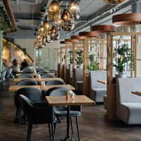Tables et chaises de restaurant et d'hôtel de luxe modernes, disponibles en tailles et styles personnalisés