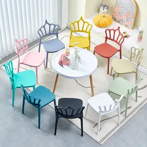 आधुनिक प्यारी रंगीन स्टैकिंग किंडरगार्टन लर्निंग प्लास्टिक पार्टी पीपी किड्स चियावरी कुर्सी