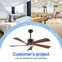 Ventilateur de plafond moderne de 52 pouces en finition noir et or, doté de 6 vitesses, d'un moteur économe en énergie et d'un éclairage LED intégré pour salon