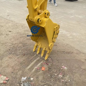 Mini-excavatrice sur chenilles Komatsu PC35MR d'<span class=keywords><strong>occasion</strong></span>, efficace et fiable, avec des performances exceptionnelles - Product Image 4