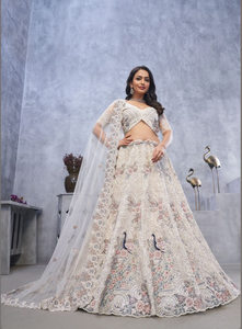 Lehenga Choli en Soie de Surat Moderne et Tendance, Tenue de Mariage Indienne, Collection Festive Ethnique Réversible - Product Image 2