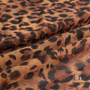 Tessuto in Chiffon Crepe Stampato Leopardato 100% Poliestere, Leggero e Antistatico per Hijab, Abiti e <span class=keywords><strong>Abbigliamento</strong></span> Femminile - Product Image 5