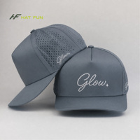 Casquette de baseball en nylon à 5 panneaux personnalisée de haute qualité avec logo tissé, perforations laser et respirabilité pour le sport – Vente en gros