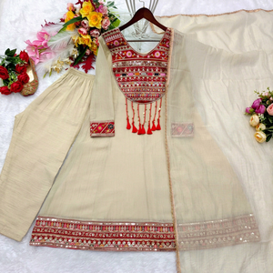 Vestido de Fiesta Shreeji Fashion Gown Salwar Kameez, Traje Pakistaní Indio para Bodas, Estilo Bollywood, Seda, Nuevo - Product Image 1