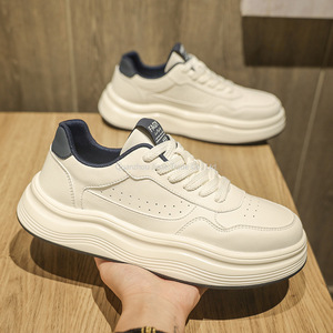 <span class=keywords><strong>Scarpe</strong></span> da uomo autunnali 2025: Nuove sneakers casual da corsa con rialzo, stile coreano, alla moda per studenti, con suola spessa in mesh, bianche e di tendenza - Product Image 3