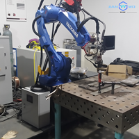 Robot de soudage programmable multifonction à six axes, moteur PLC, charge utile de 20 kg pour les applications de découpe/spraying thermique
