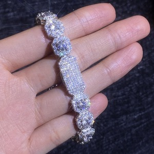 สร้อยข้อมือเพชรโมอิสซาไนต์สุดฮิตสำหรับใส่ทำงานและสไตล์ลำลอง มีจำหน่ายสำหรับขายส่ง - Product Image 2