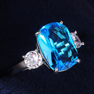 Bague de mariée en zircon bleu aqua pour femme, bijou de doigt élégant et étincelant pour mariage - Product Image 3