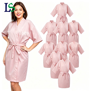 Robe Kimono de Coiffure et Spa en Nylon Soyeux Rose et Noir Imperméable Confortable pour Clients de Salon de Coiffure – Vente en Gros - Product Image 1