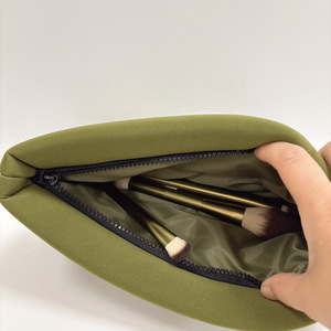 OEM nhà máy tùy chỉnh mỹ phẩm Túi trang điểm Túi Neoprene Puffy bong bóng Pouch vẻ đẹp chăm sóc da lưu trữ Scuba vệ sinh Túi trang điểm công cụ - Product Image 5