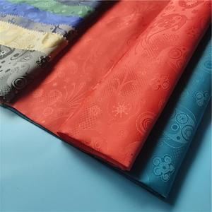 <span class=keywords><strong>Tissu</strong></span> de doublure <span class=keywords><strong>pour</strong></span> vêtements et manteaux de haute qualité en jacquard paisley 100% polyester léger résistant à l'abrasion <span class=keywords><strong>pour</strong></span> filles - Product Image 1
