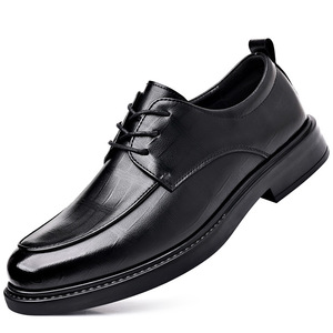 Chaussures de ville en cuir noir pour hommes, antidérapantes, pour le bureau, les occasions formelles et les carrières. - Product Image 4