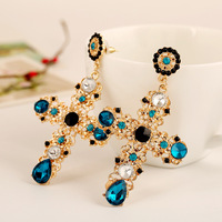 Nouvelle arrivée Vintage noir rose cristal croix boucles d'oreilles pour les femmes Baroque bohème grandes longues boucles d'oreilles bijoux 2023