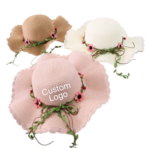 Chapeau de soleil en paille à large bord avec logo personnalisé, motif floral pour enfants, protection UV, idéal pour les vacances à la plage, vente en gros - Product Image 1