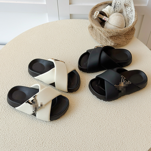 Nuove <span class=keywords><strong>Ciabatte</strong></span> Slip-On per Bambini 2026, Design Esclusivo, Comode e Morbide per Ragazzi e Ragazze, Scarpe da Casa Leggere e Casual - Product Image 5